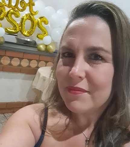 Marina Arantes Veloso