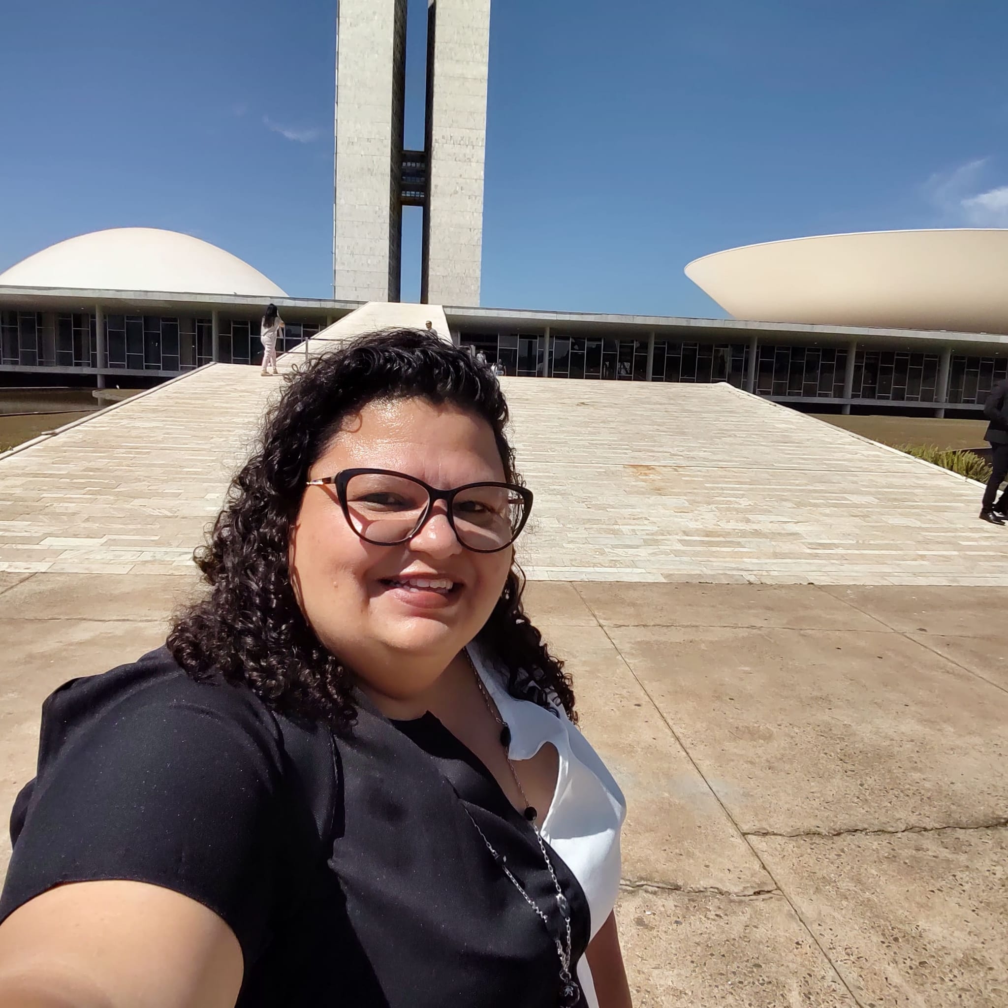 Elisandra Oliveira Pena